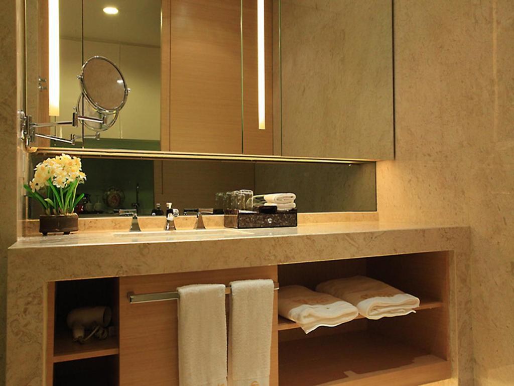 Heefun Apartment Gz -Poly World Trading Center-Walking Distance To Canton Fair Habitación foto